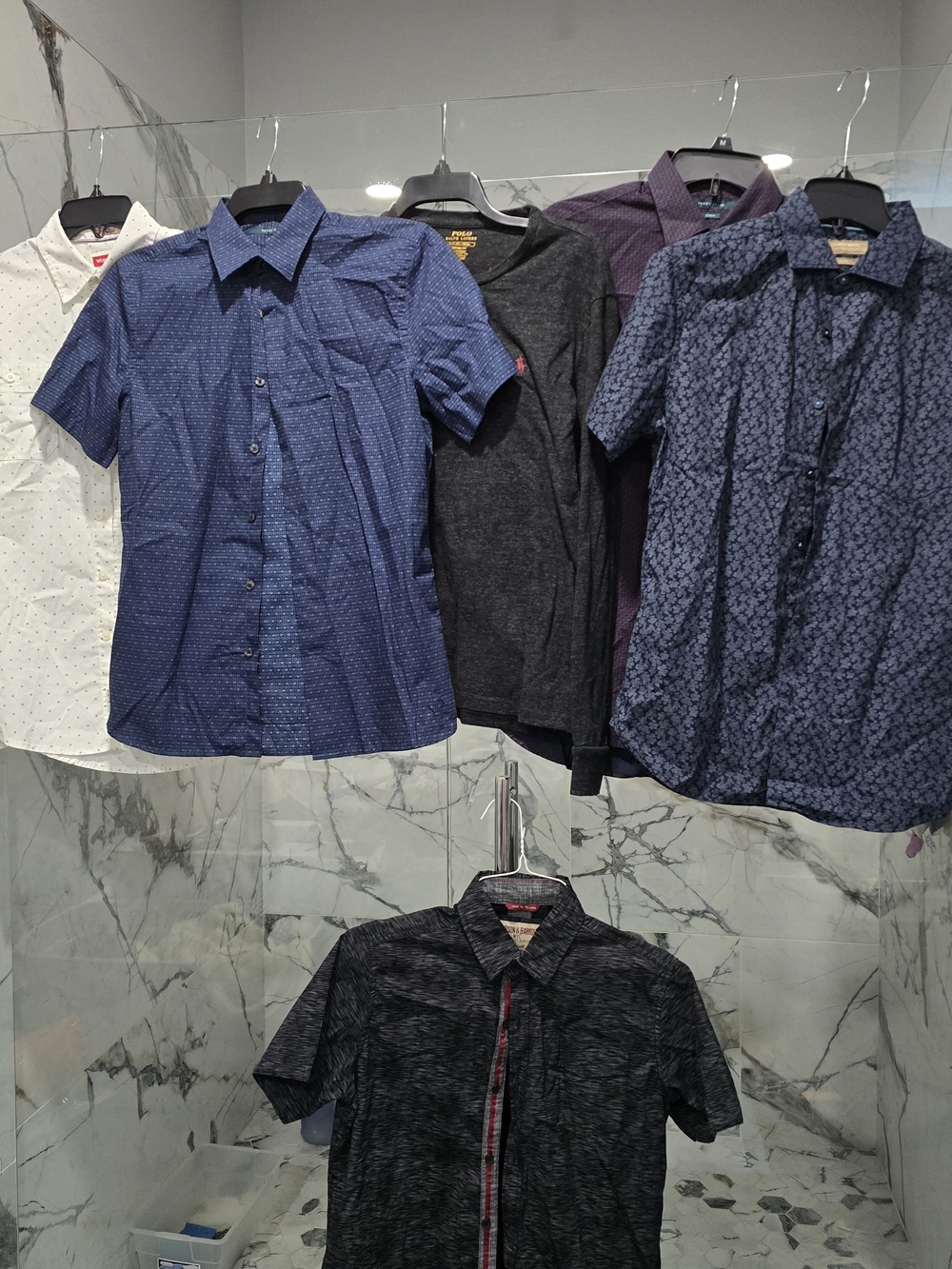 $25.    Por. Los 6.    Camisasa. Men's Short-Sleeve Button Shirt - Navy/Blue